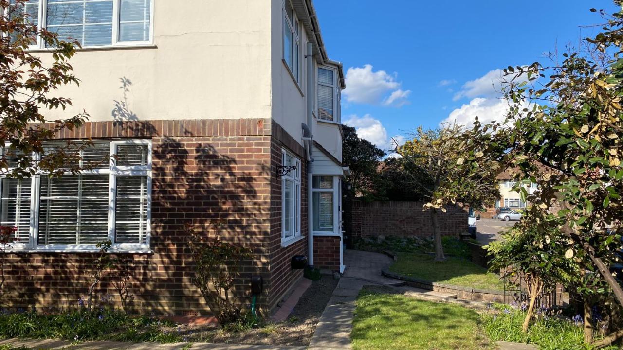 4 Bedroom House By Your Stay Solutions Short Lets & Serviced Accommodation Southampton With Terrace & Garden Εξωτερικό φωτογραφία